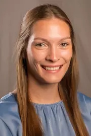 Assistant Coach Chloe Lamb